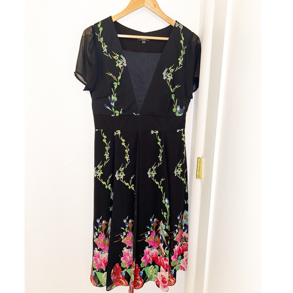 FLORYDAY MultiColor Floral & vines square cap sleeve tea length dress SZ: Medium - Picture 2 of 12